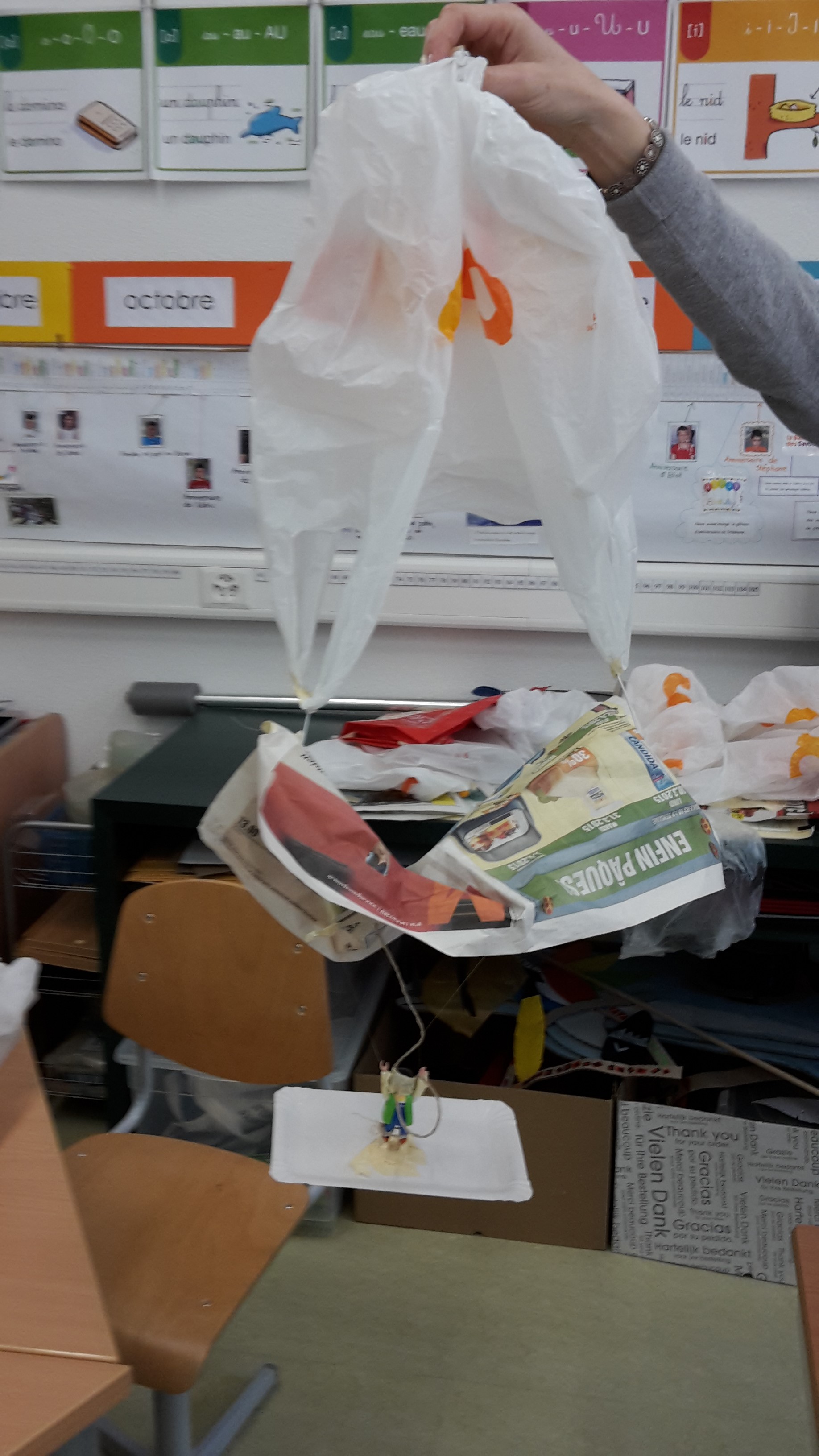 parachute 2